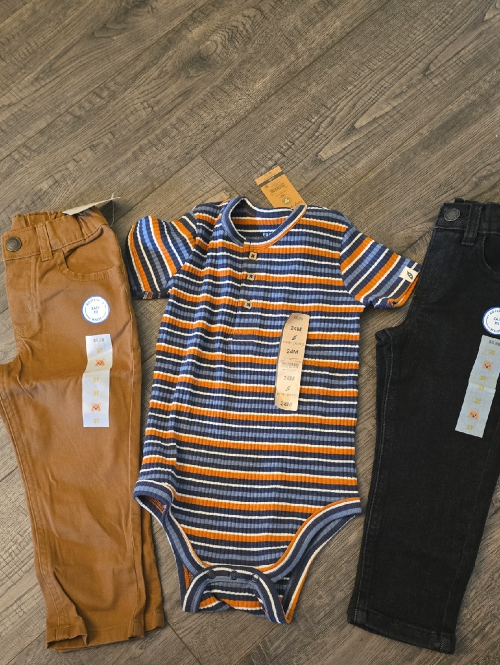 2T/24 M - Striped Baby‎ Bodysuit and 2 Easy Adjust Pants!